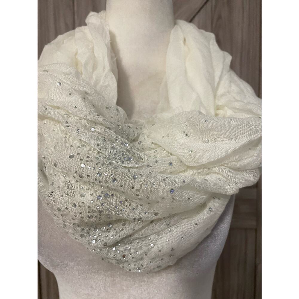 Steve madden cream with rhinestone infinity scarf - Picture 2 of 4